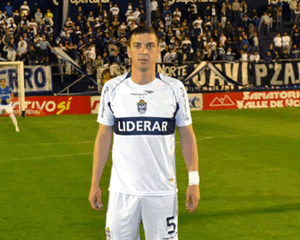 POUSO SE RECUPERÓ Y SE METIÓ EN EL EQUIPO